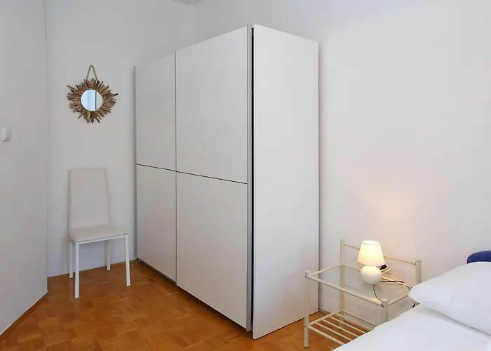 Apartment Maja *