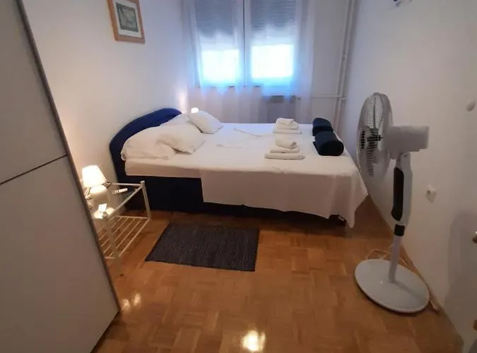 Maja Apartment *